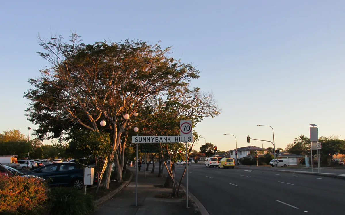 Sunnybank Hills suburb sign on Pinelands Road